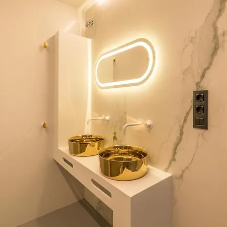 Apartment Centric