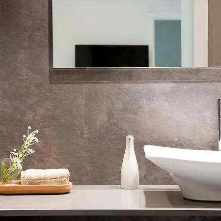 Apartment Centric *